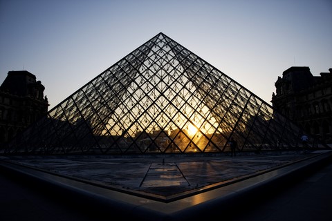 Pyramide du Louvre